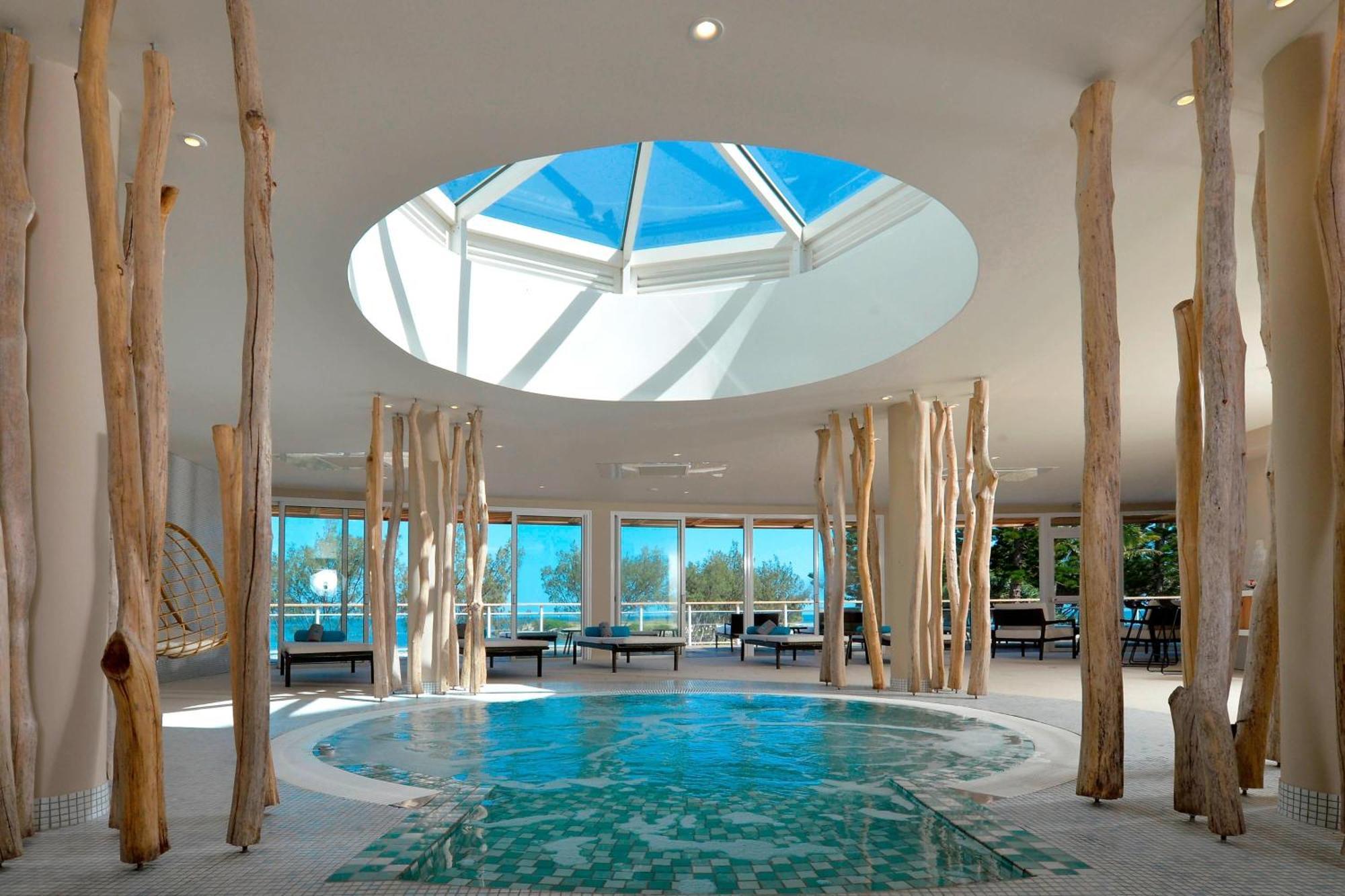Le Meridien Noumea Resort & Spa Exterior photo