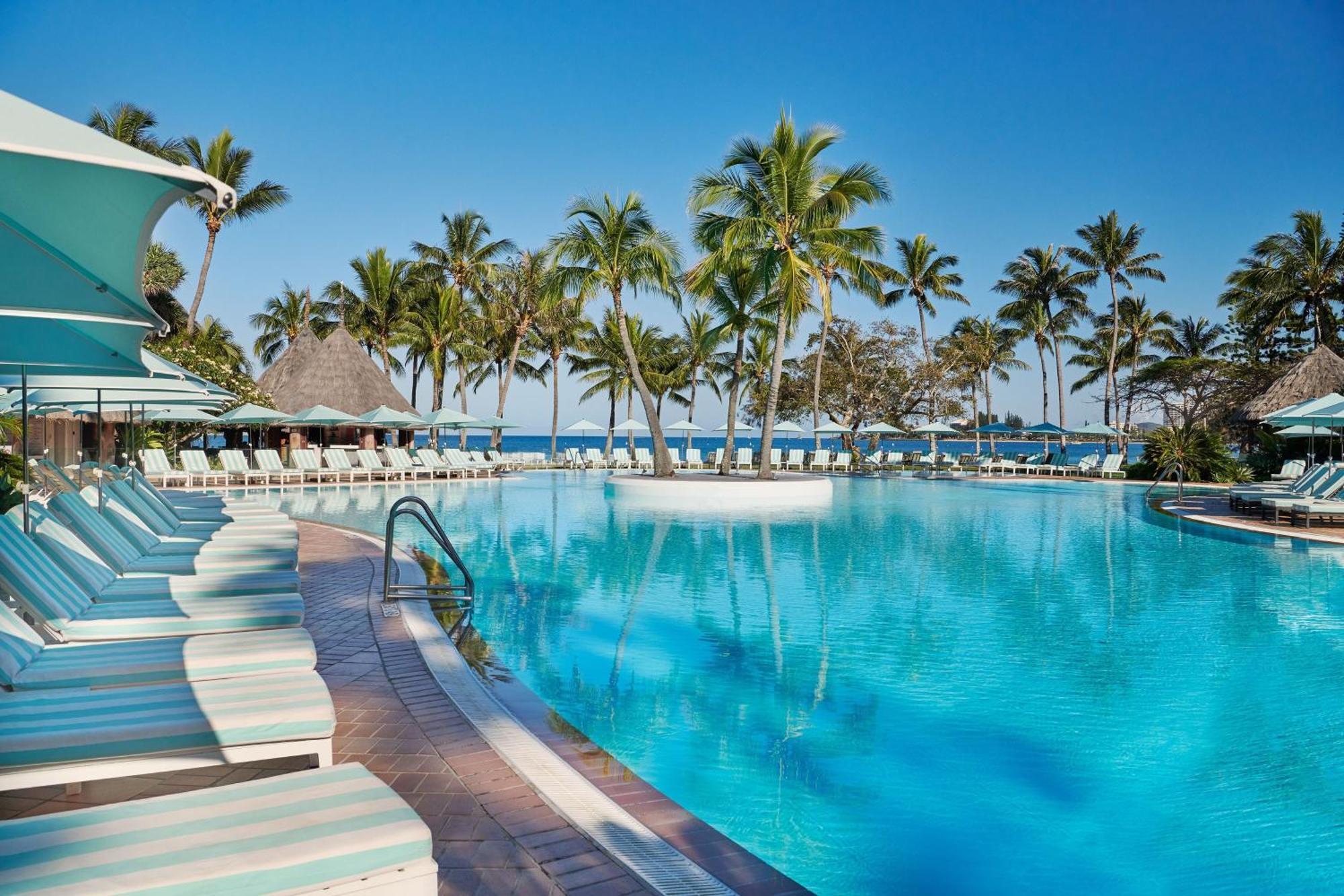 Le Meridien Noumea Resort & Spa Exterior photo