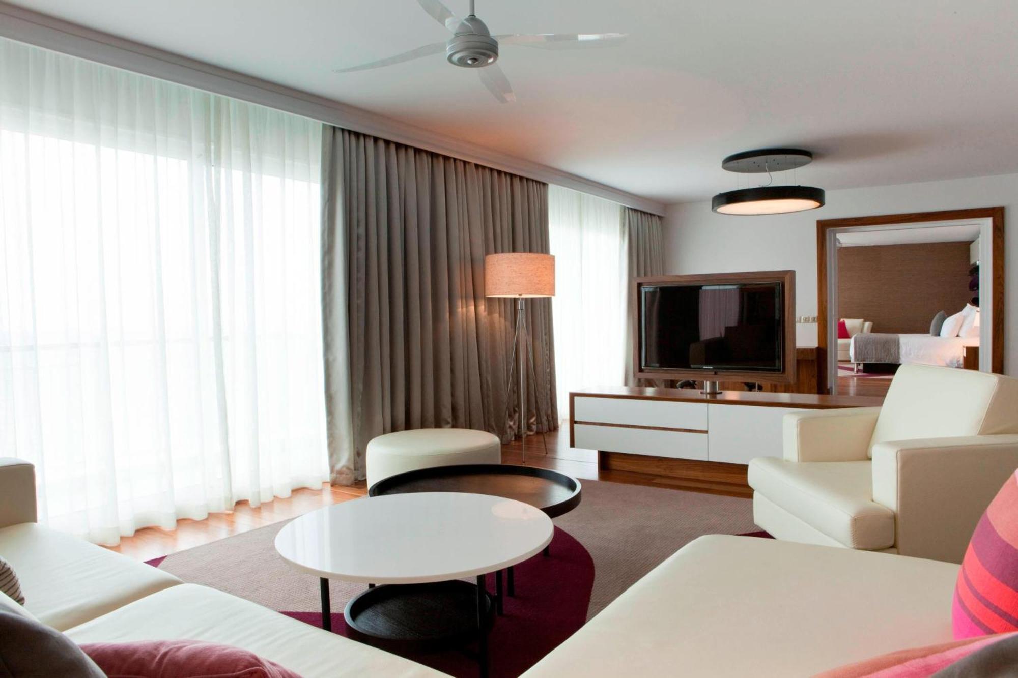 Le Meridien Noumea Resort & Spa Exterior photo