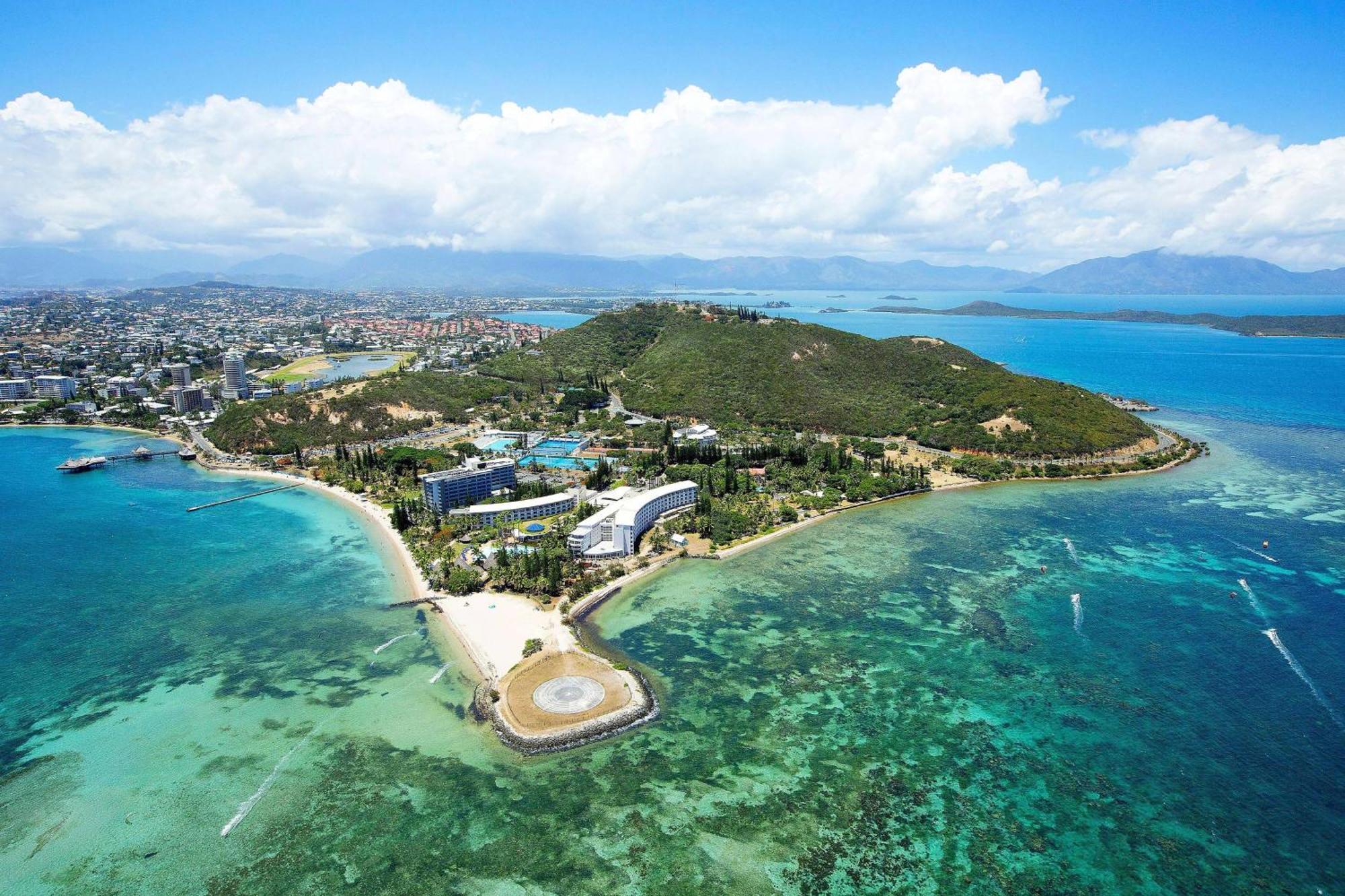 Le Meridien Noumea Resort & Spa Exterior photo
